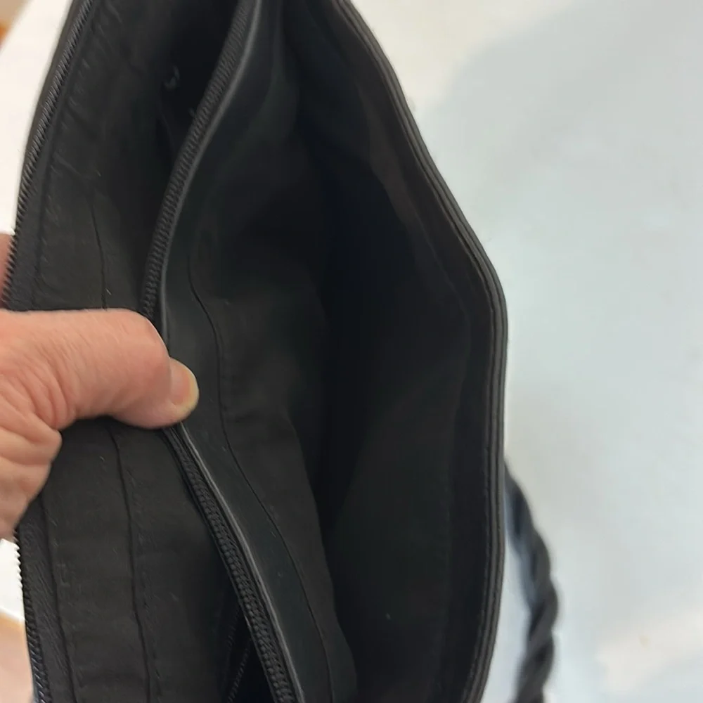 Madison Studios Vegan Leather Black Purse Handbag with Twisted Handle